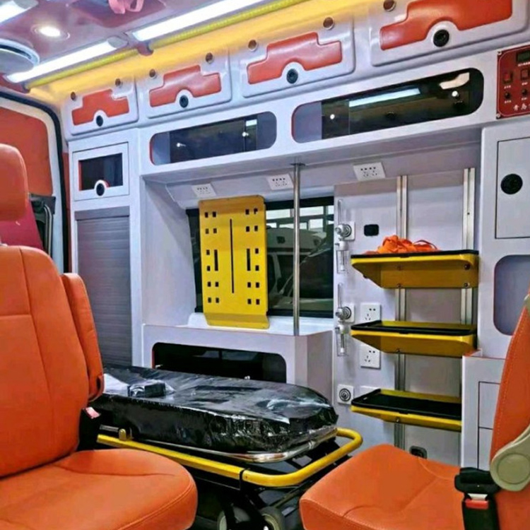 瓮安长途救护车护送病人租赁价格